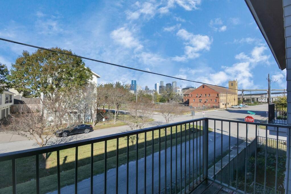 3Br/3.5Ba Three Story East Downtown Townhouse With View Βίλα Χιούστον Εξωτερικό φωτογραφία
