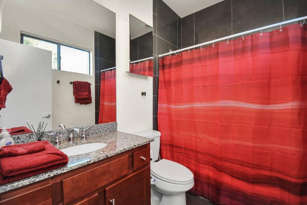 3Br/3.5Ba Three Story East Downtown Townhouse With View Βίλα Χιούστον Εξωτερικό φωτογραφία