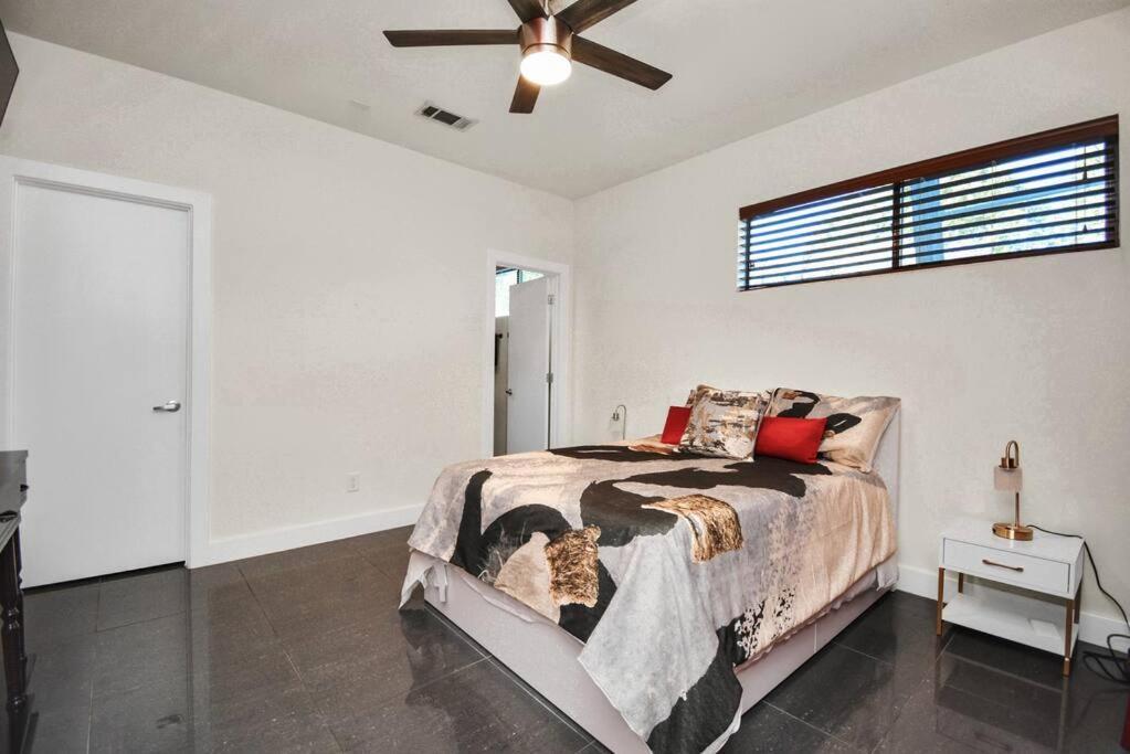 3Br/3.5Ba Three Story East Downtown Townhouse With View Βίλα Χιούστον Εξωτερικό φωτογραφία